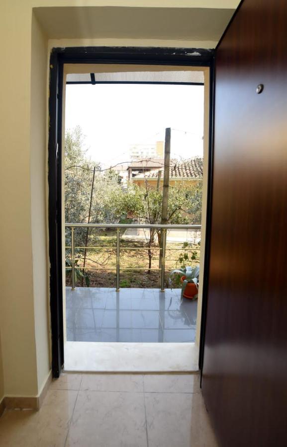 Ferienwohnung Amli Apartament Tirana Exterior foto